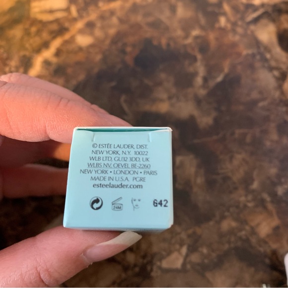 Estee Lauder Advanced Night Repair mini size - Picture 9 of 12